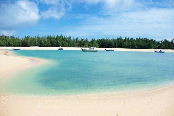Khám phá vẻ đẹp của đảo Phú Quý với vé máy bay giá rẻ